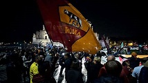 La hinchada de la Roma celebra la victoria