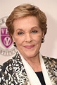 Why Isn't Julie Andrews in Mary Poppins Returns? | POPSUGAR ...