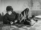 Crónica de un niño solo (1965) :: starring: Diego Puente, Juan Castro ...