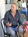 El rostro de Mickey Rourke vuelve a hacerse viral por su abuso de ...