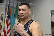 Chris Arreola Returns With a TKO Win Over Maurenzo Smith - Boxing News