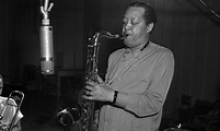 Lester Young - Influential Jazz Saxophonist | uDiscover Music