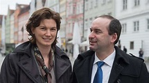 Tanja Schweiger: Das ist die Frau von Hubert Aiwanger (Freie Wähler ...