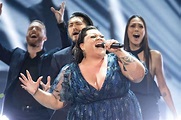 Greatest Showman: Keala Settle sings This Is Me at Oscars | EW.com