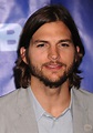 Ashton Kutcher. nuevo actor de 'Dos hombres y medio': Fotos - FormulaTV