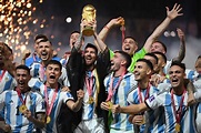 WM 2022: Argentinien um Lionel Messi schlägt Frankreich und wird ...