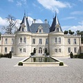 CHATEAU DE LUSSAC - Updated 2021 Prices, Guesthouse Reviews, and Photos ...