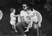 Bob Dylan as Family Man (30 Photos)