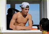 Austin Mahone Continues Birthday Weekend with Shirtless Beach Day ...