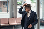The Old Man & the Gun Review: Robert Redford Is Still Charming as Hell ...