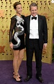 Hugh Grant et sa femme Anna Elisabet Eberstein aux Emmy Awards à Los ...