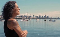 Zélia Duncan lança "Tudo É Um" um novo álbum após 10 anos