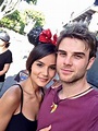 Nathaniel Buzolic living real-life version of Love Actually with non ...
