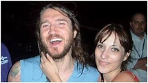 John Frusciante 2024: Girlfriend, net worth, tattoos, smoking & body ...