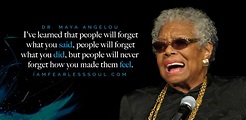 13 Beautiful Maya Angelou Quotes On Living Courageously