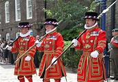 Ultimate Guide to visiting the Tower of London - AttractionTix | Tower ...