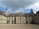 Château de Sully - Le Patrimoine Culturel | Destination Saône et Loire