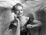Laraine Day: Weight, Age, Husband, Biography, Family Facts - World ...