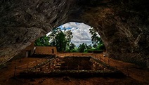 Fa Hien Cave (Pahiyangala Cave) | Unique Sri Lanka