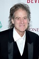 At 70, Comic Richard Lewis Makes Another Comeback - Chicago Tribune ...