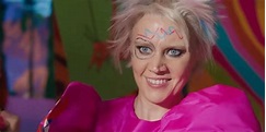 Kate McKinnon Says ‘Barbie’ Movie Proves That Gender Roles Are Dumb ...