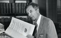 Biography of Aldous Huxley, British author