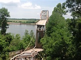 Old Ledbetter Bridge Partially Collapses, KYTC to Conduct Investigation ...