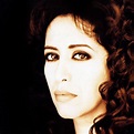 Ofra Haza biography, birth date, birth place and pictures