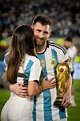 Messi y Antonella | Neymar, Novia de messi, Parejas de fútbol