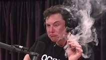 Así habla Elon Musk luego de fumar marihuana y tomar whiskey | Video | CNN
