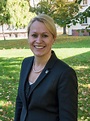 Dr. Julia Schwanholz - Lehrstuhl für Vergleichende Politikwissenschaft