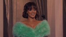 Rihanna - Love On The Brain ( Live From the 2016 Billboard Music Awards ...