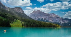 Emerald Lake in Canada: 15 Things to KNOW (Yoho, British Columbia)