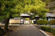 RINZAI-JI (臨済寺- Rinzai temple) Entrance | Actually, there ar… | Flickr