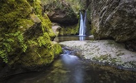Bilder Spanien El Pinos Catalonia Natur Felsen Wasserfall Laubmoose
