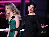 Sandra Bullock Kisses Scarlett Johansson During MTV Movie Awards: Photo ...