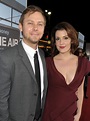 Jimmi Simpson, with wife Melanie Lynskey @ the Premiere of 'Up In The ...