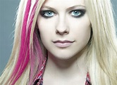 Avril Lavigne Pink Highlight - Avril Lavigne Wallpaper (2500x1833) (74562)