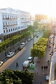 Plaza Principal De Túnez. Señal De La Atracción Turística Con Los ...