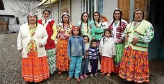 Romani People – History, Culture, Causes of Migration & Interesting Facts