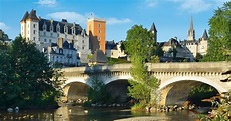 Intelliblog: TRAVEL TUESDAY 213 - PAU, FRANCE