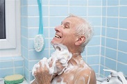 7 técnicas de higiene y aseo para personas mayores - GrupMS