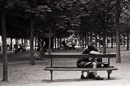 Les amoureux des bancs publics - The lovers on the public benches ...