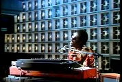 Stevie Wonder All in love is fair Live Gala Du Midem 1974 in HD - YouTube
