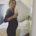 Julia Stiles debuts baby bump on Instagram: 'I couldn't resist ...
