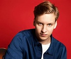 George Ezra Biography - Facts, Childhood, Family Life & Achievements