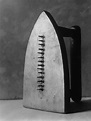 Man Ray: breve biografia e opere principali in 10 punti - Due minuti d'arte