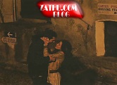 (PAPARAZZI) Jenifer et Nicolas s'embrassent - ZATHU.COM