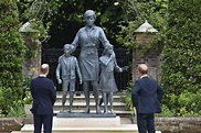 Princess Diana statue unveiled at Kensington Palace