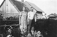 015-0015 Das Ehepaar Elise und Hermann Mattern im Jahre 1934. Im ...